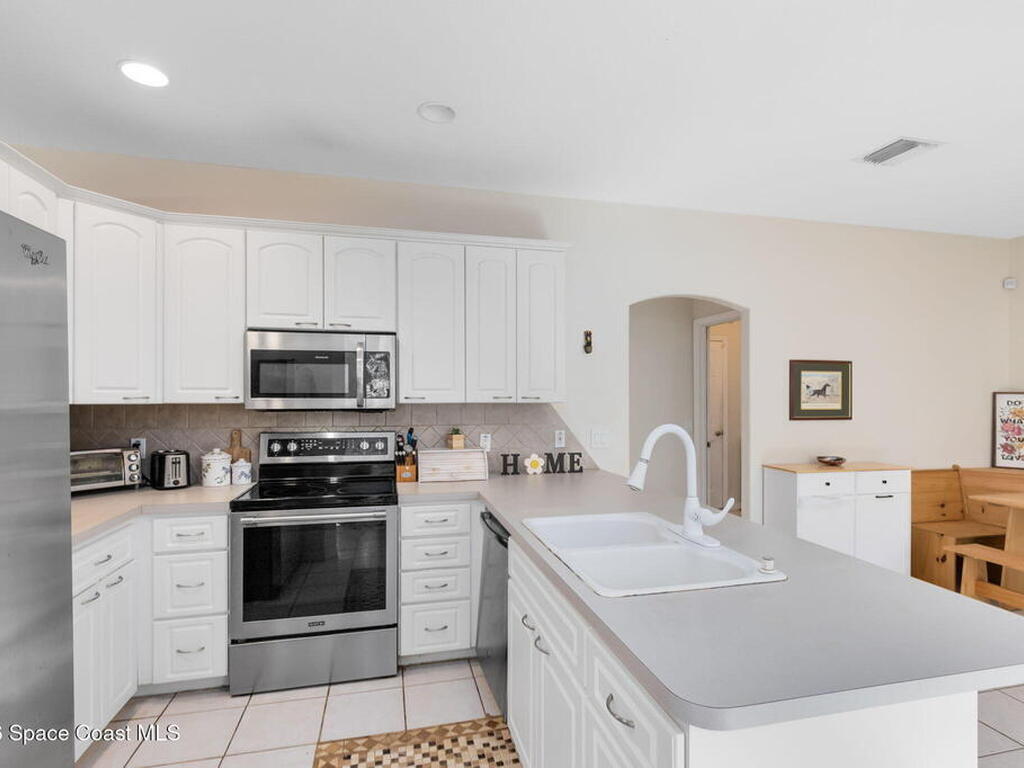 703 Samuel Chase Lane, Melbourne, FL 32904