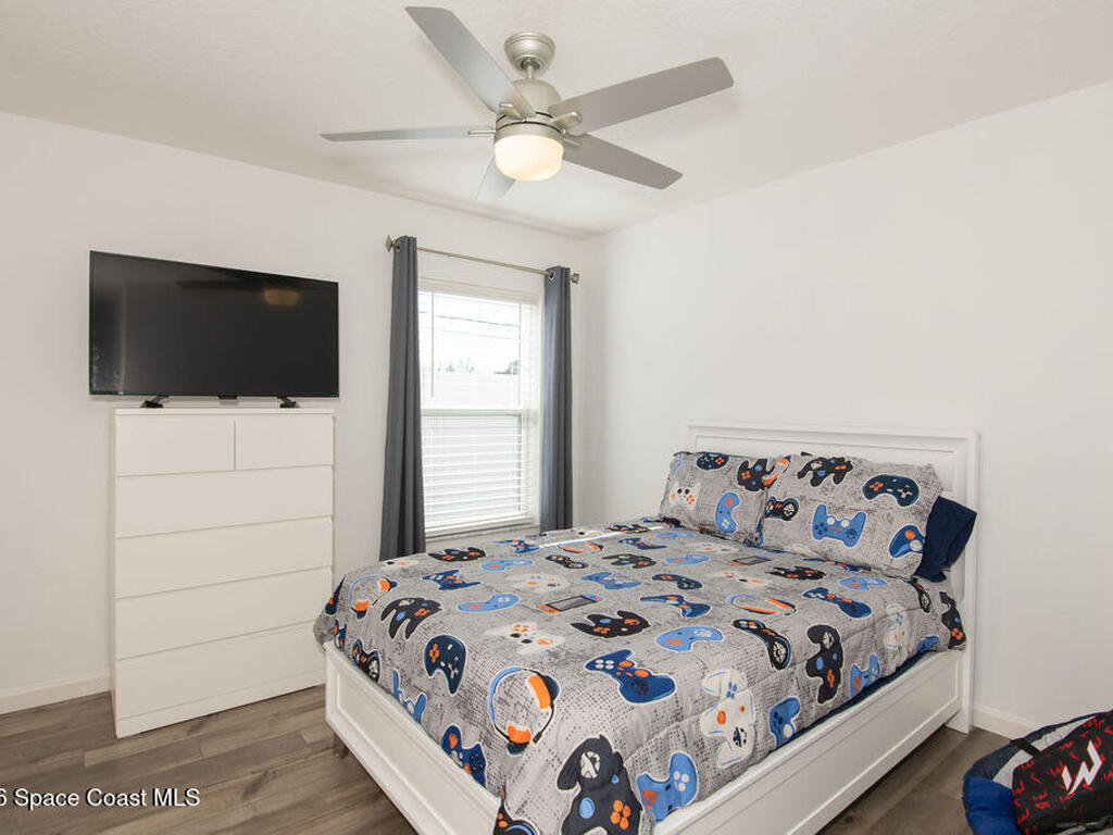 548 Burlington Avenue, Palm Bay, FL 32907