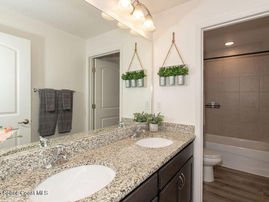 548 Burlington Avenue, Palm Bay, FL 32907