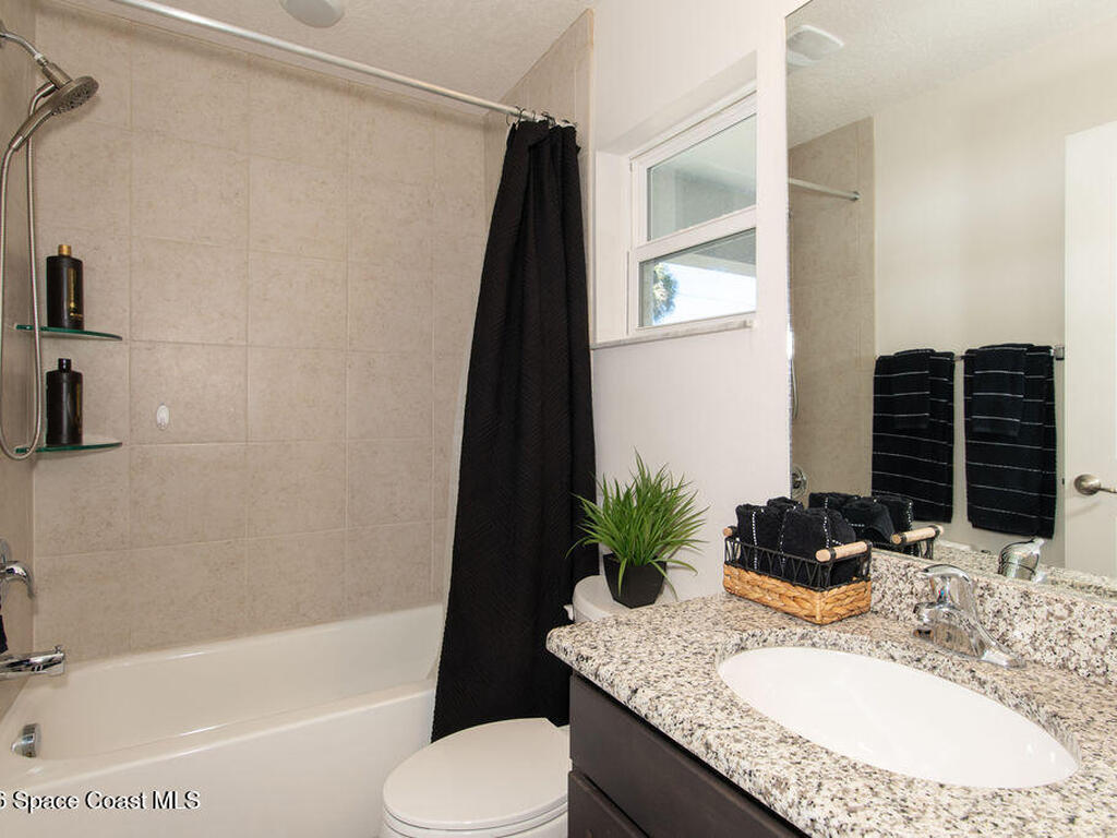 548 Burlington Avenue, Palm Bay, FL 32907