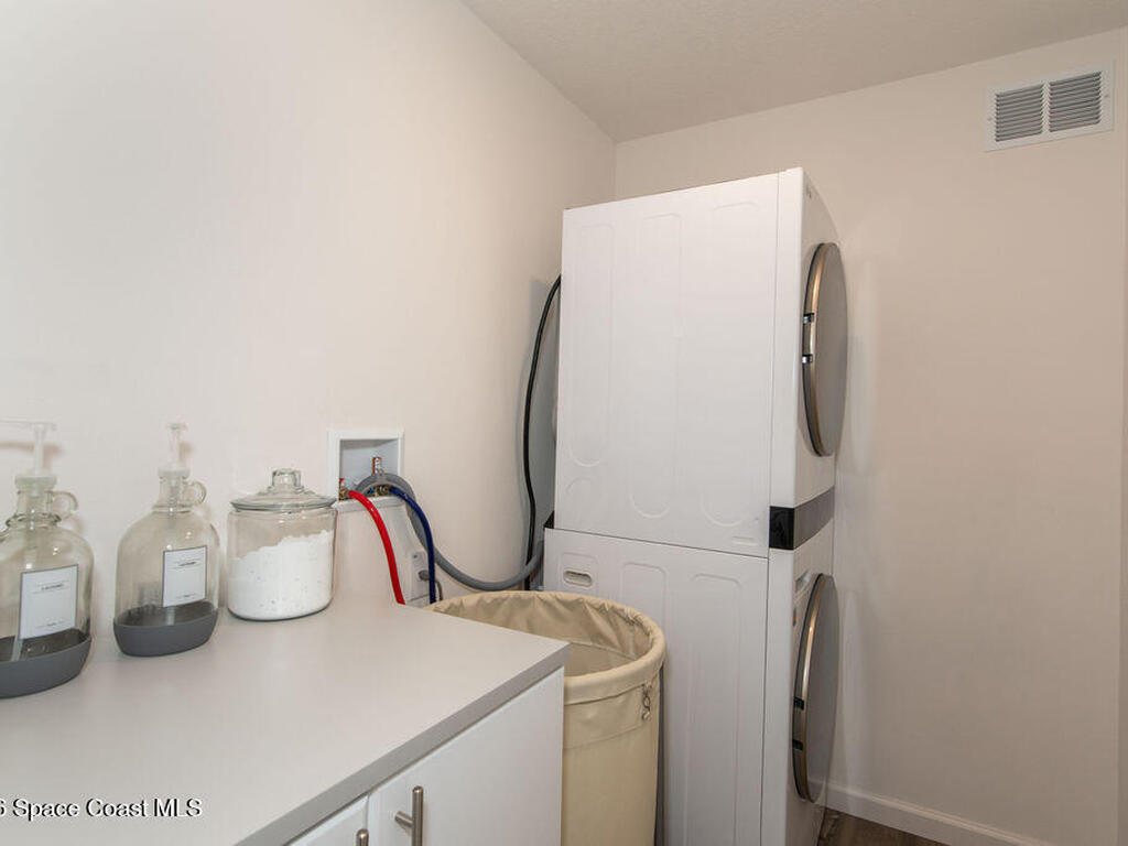 548 Burlington Avenue, Palm Bay, FL 32907