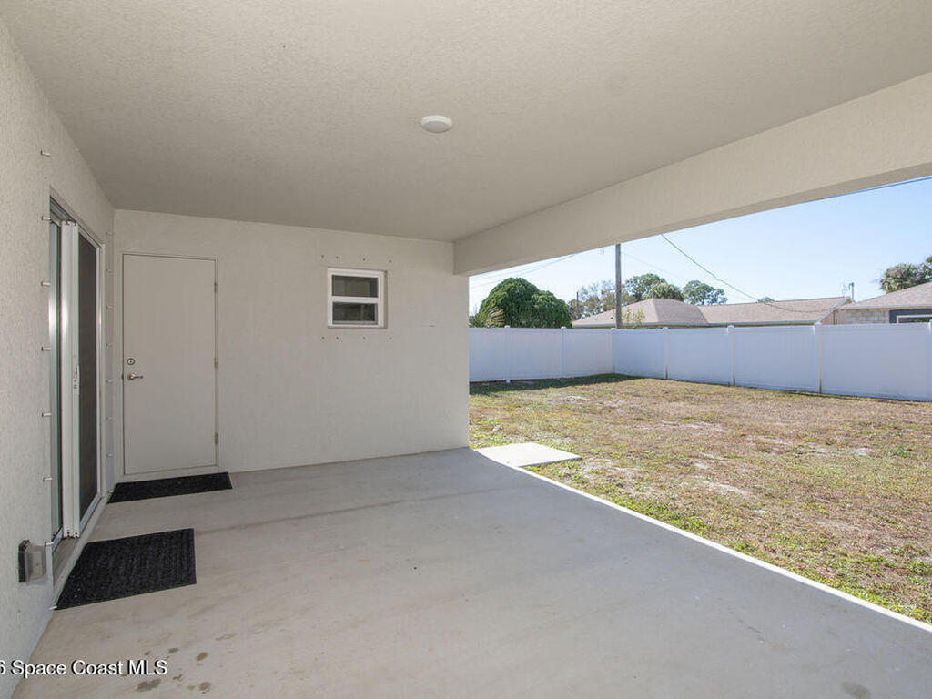 548 Burlington Avenue, Palm Bay, FL 32907