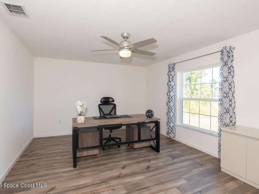 548 Burlington Avenue, Palm Bay, FL 32907