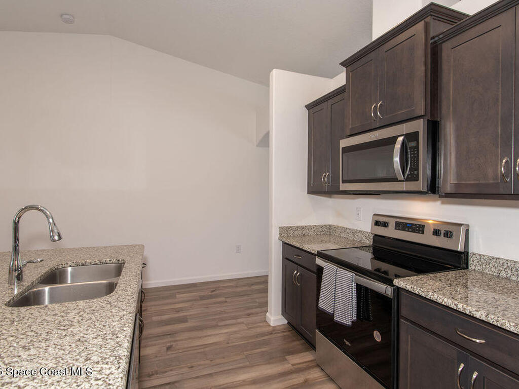 548 Burlington Avenue, Palm Bay, FL 32907