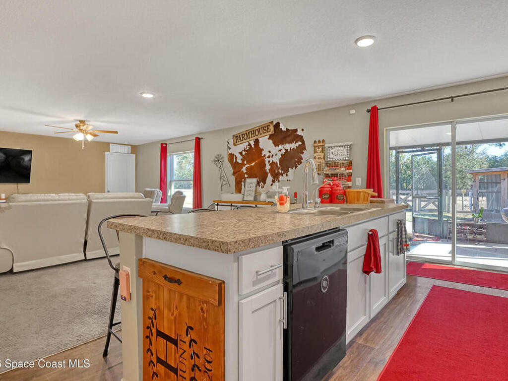 1247 Heitzman Avenue, Palm Bay, FL 32908