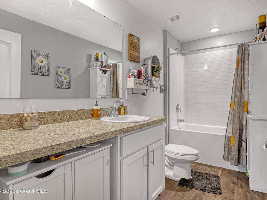 1247 Heitzman Avenue, Palm Bay, FL 32908