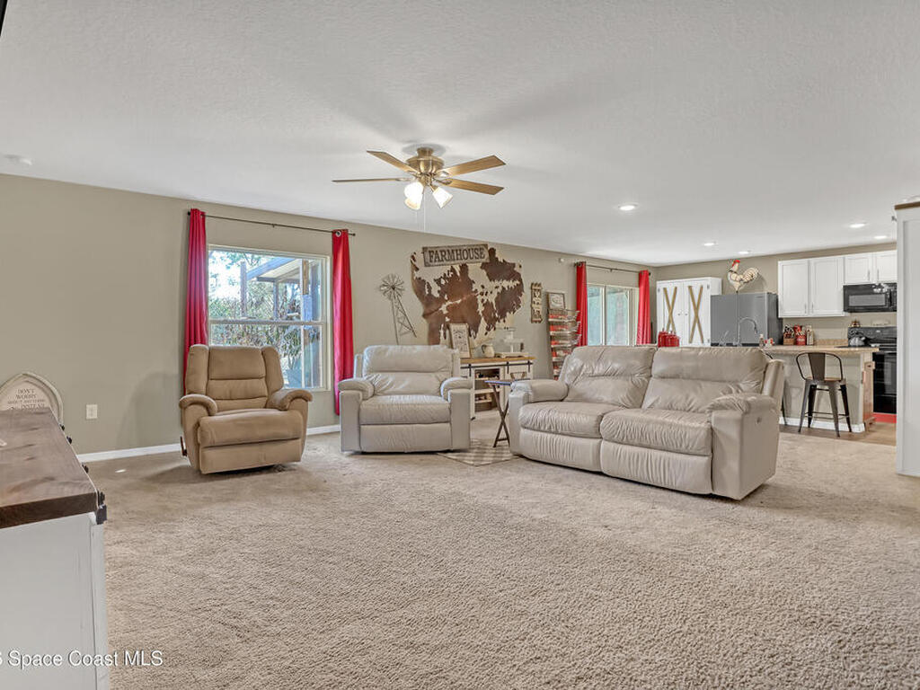 1247 Heitzman Avenue, Palm Bay, FL 32908