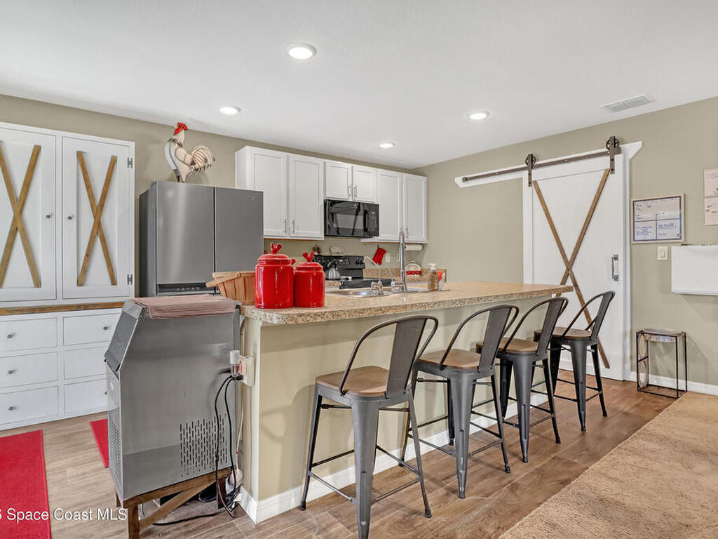 1247 Heitzman Avenue, Palm Bay, FL 32908