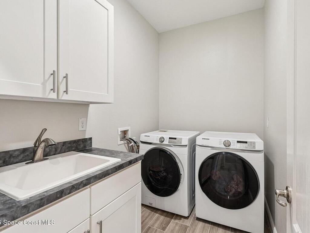 5290 Hebron Drive, Merritt Island, FL 32953