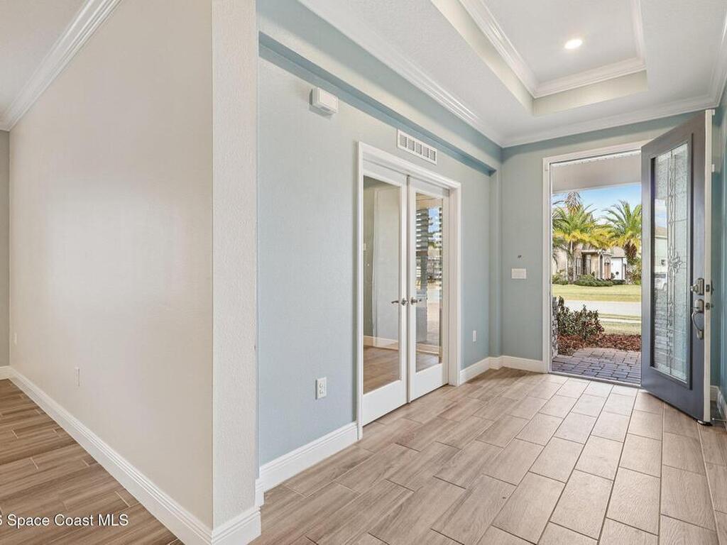 5290 Hebron Drive, Merritt Island, FL 32953