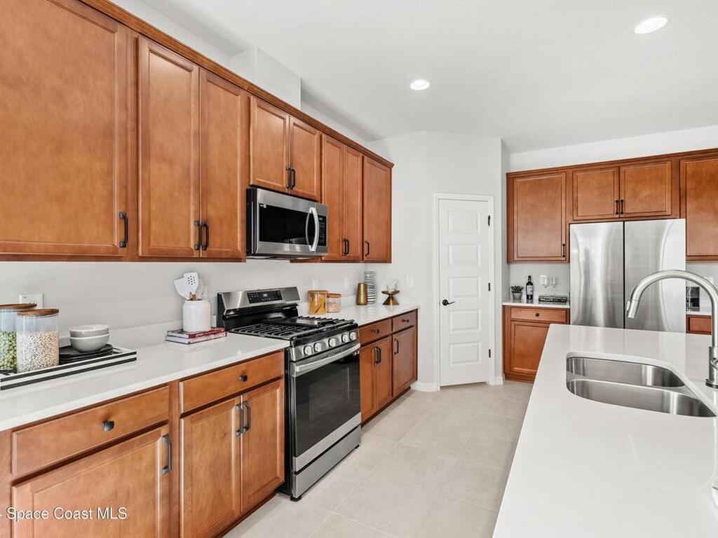 9319 Barbizon Lane, Melbourne, FL 32940