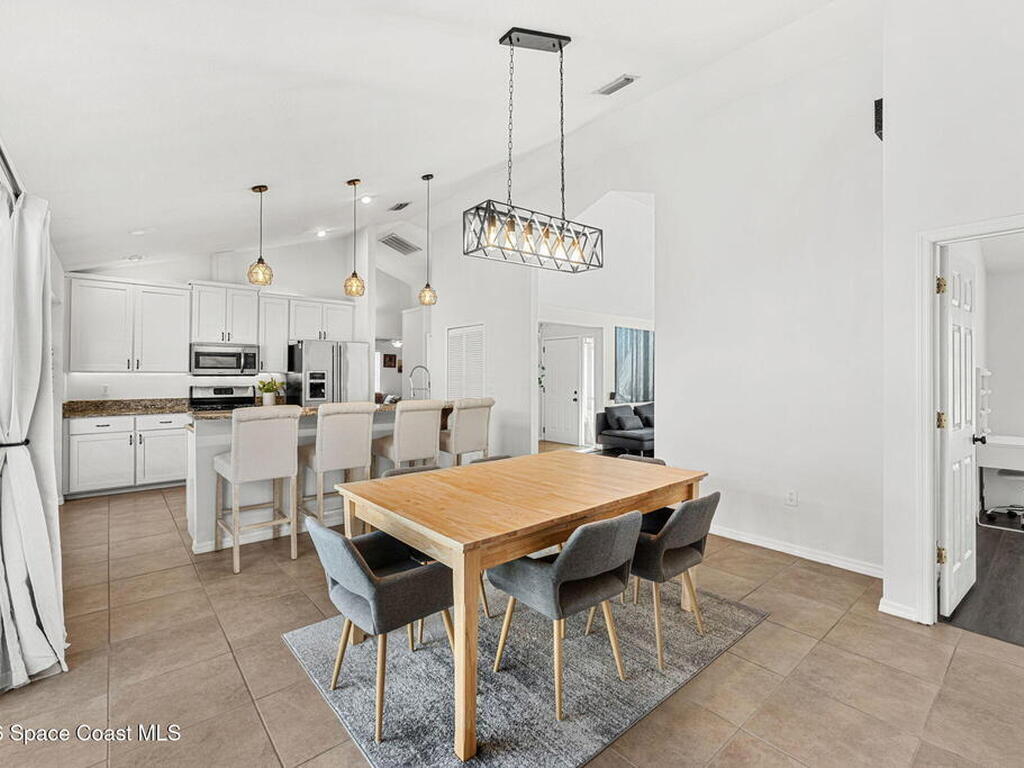 1924 Fabien Circle, Melbourne, FL 32940