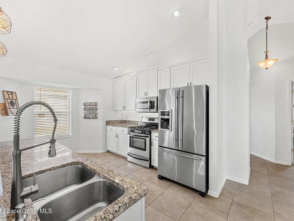 1924 Fabien Circle, Melbourne, FL 32940