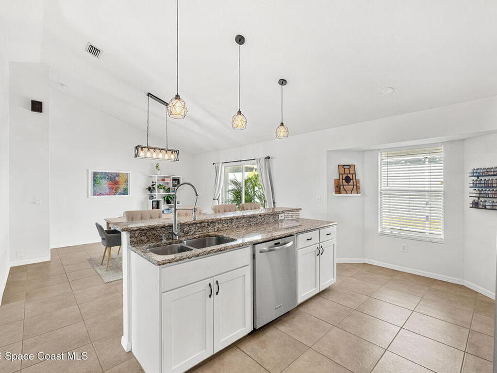 1924 Fabien Circle, Melbourne, FL 32940