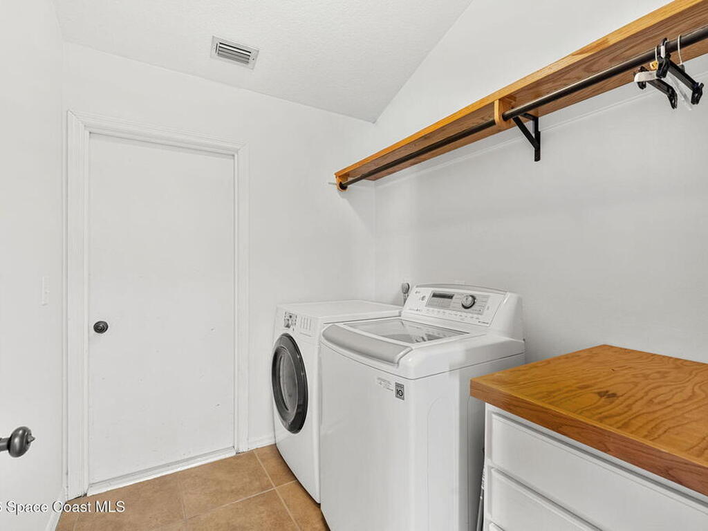 1924 Fabien Circle, Melbourne, FL 32940