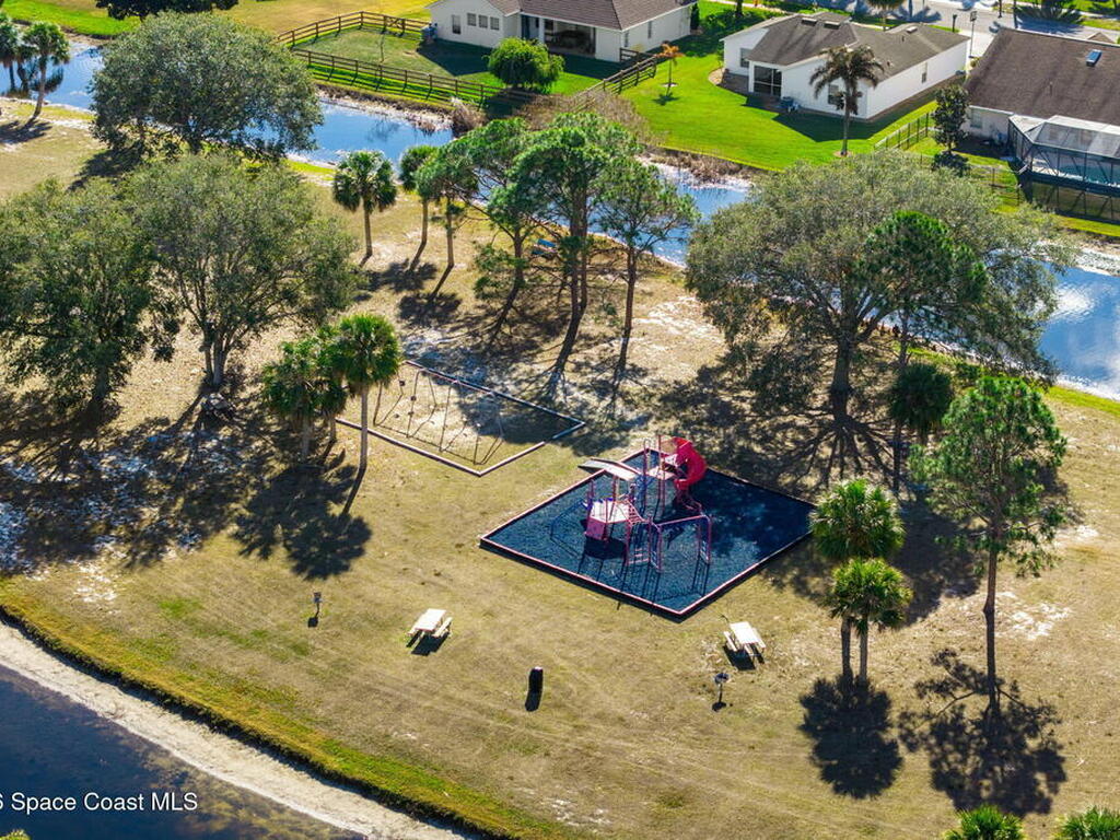 1924 Fabien Circle, Melbourne, FL 32940