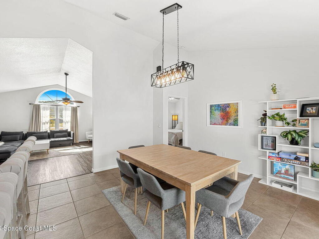 1924 Fabien Circle, Melbourne, FL 32940