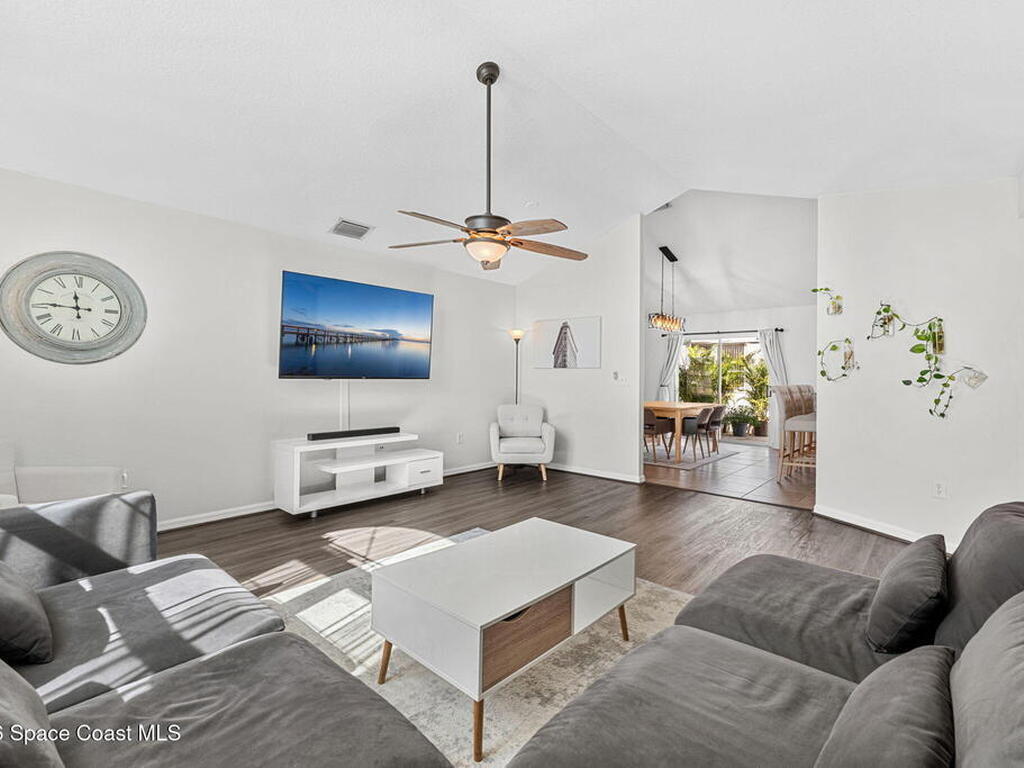 1924 Fabien Circle, Melbourne, FL 32940