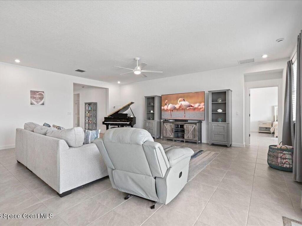 14236 Murney Way, Port St. Lucie, FL 34987