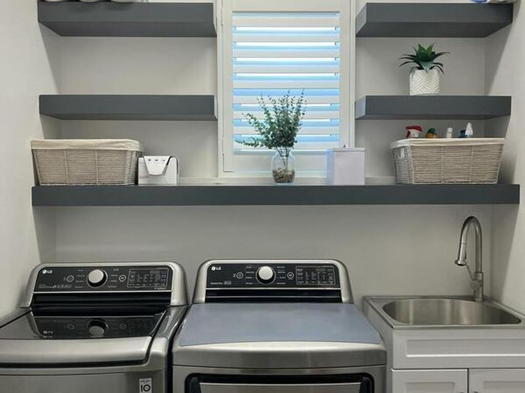 4305 Negal Circle, Melbourne, FL 32901