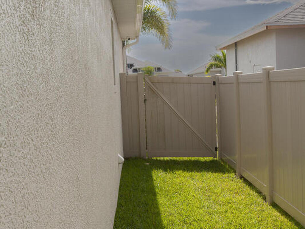 4305 Negal Circle, Melbourne, FL 32901