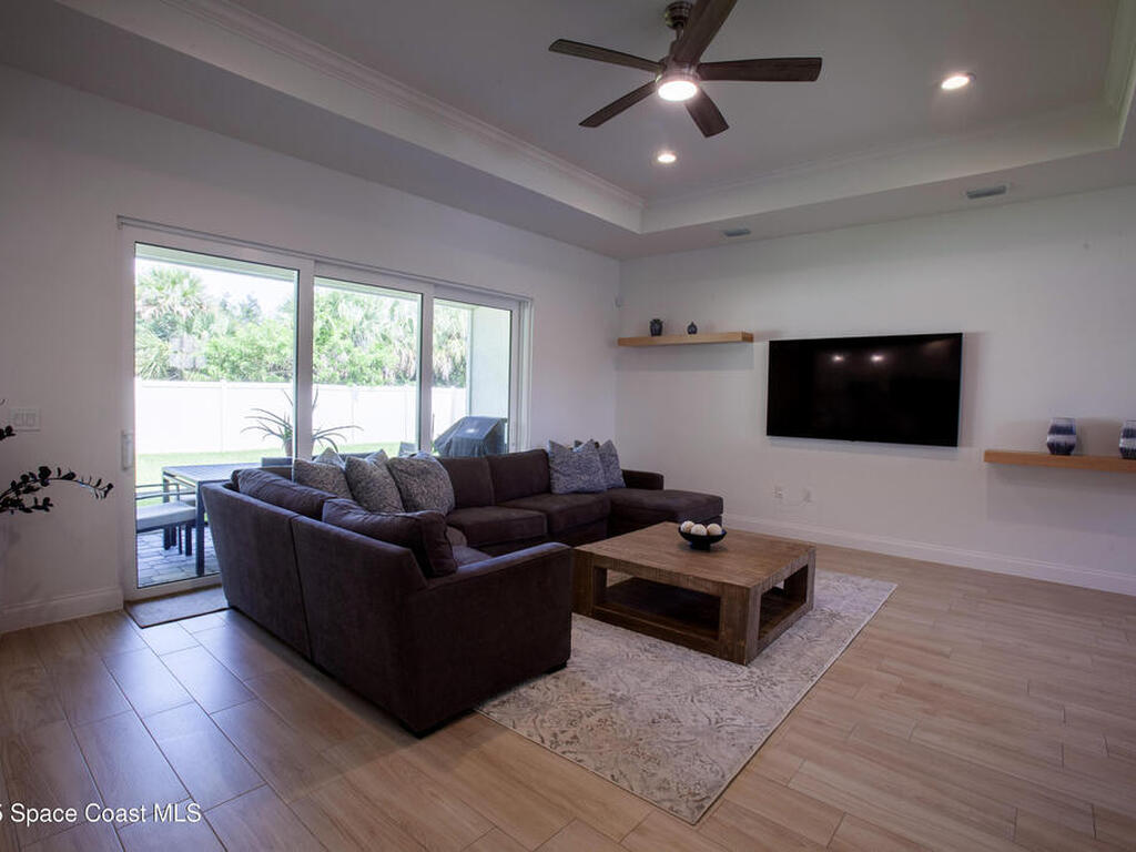 4305 Negal Circle, Melbourne, FL 32901