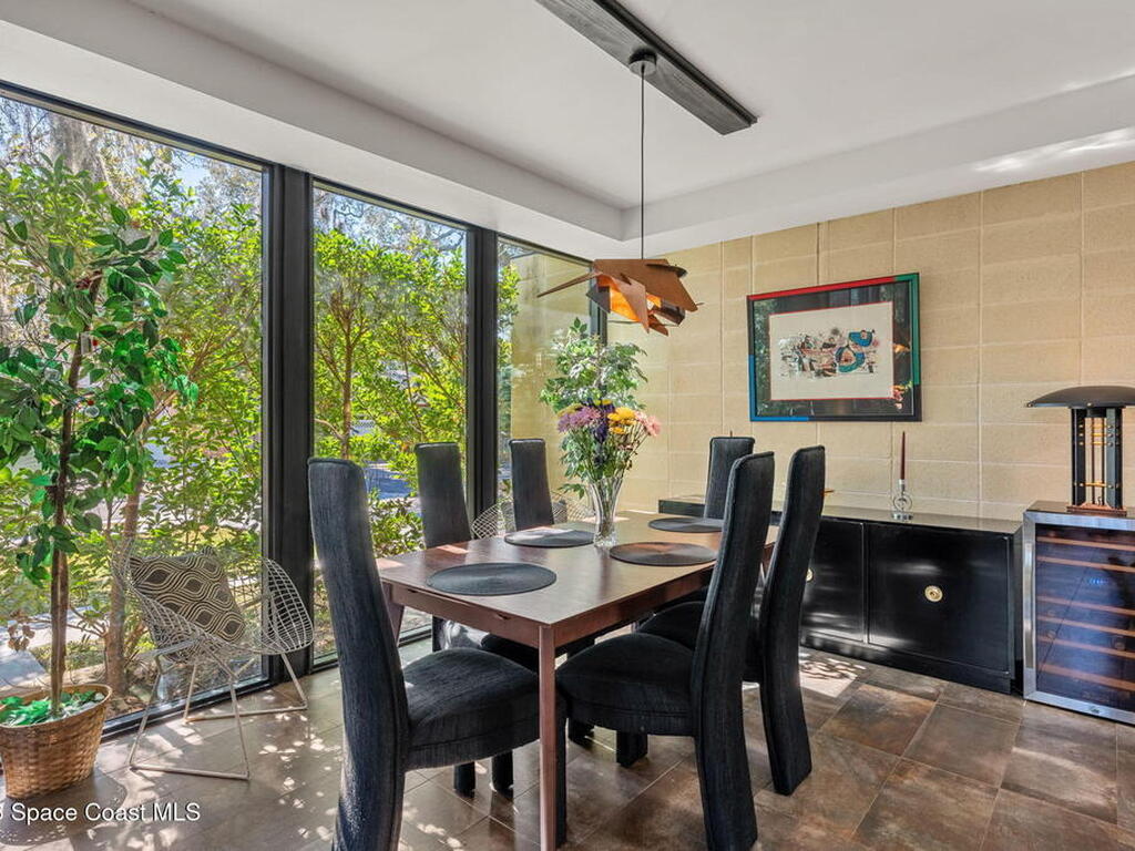 548 Old Oak Street, Melbourne, FL 32904