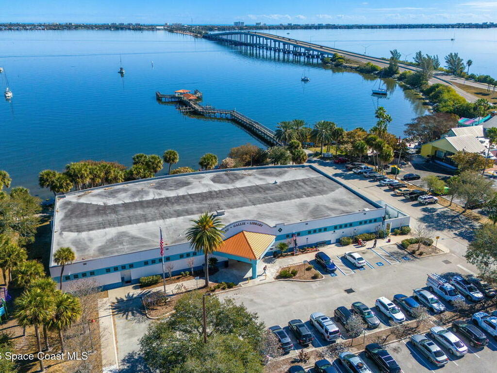 548 Old Oak Street, Melbourne, FL 32904