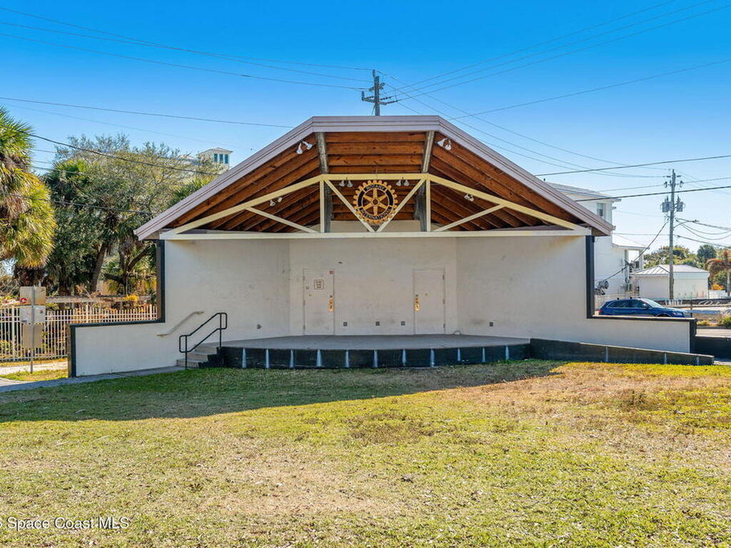 548 Old Oak Street, Melbourne, FL 32904