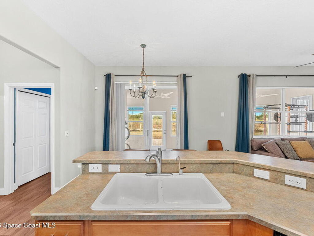 1305 Pemberton Trail, Malabar, FL 32950