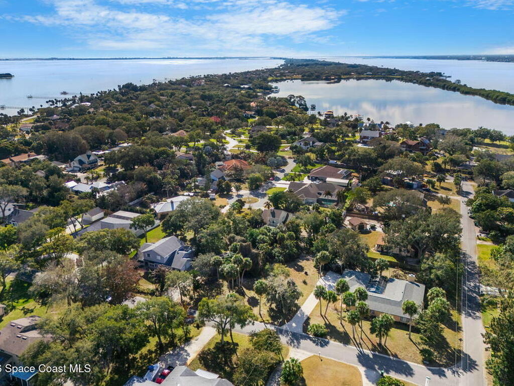 1485 S Oaks Drive, Merritt Island, FL 32952