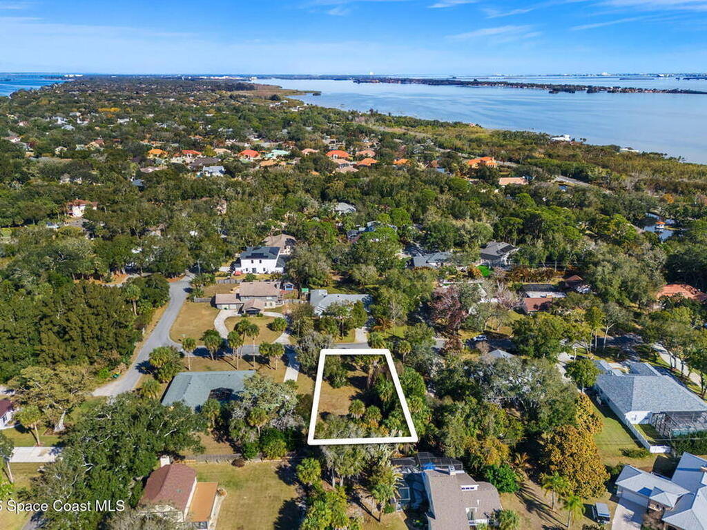 1485 S Oaks Drive, Merritt Island, FL 32952