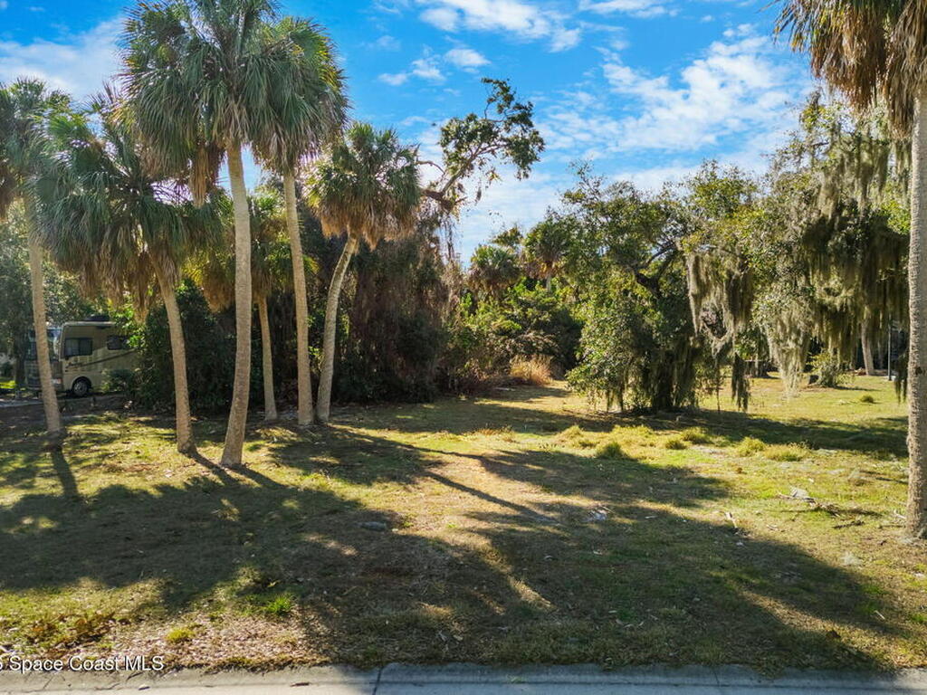 1485 S Oaks Drive, Merritt Island, FL 32952