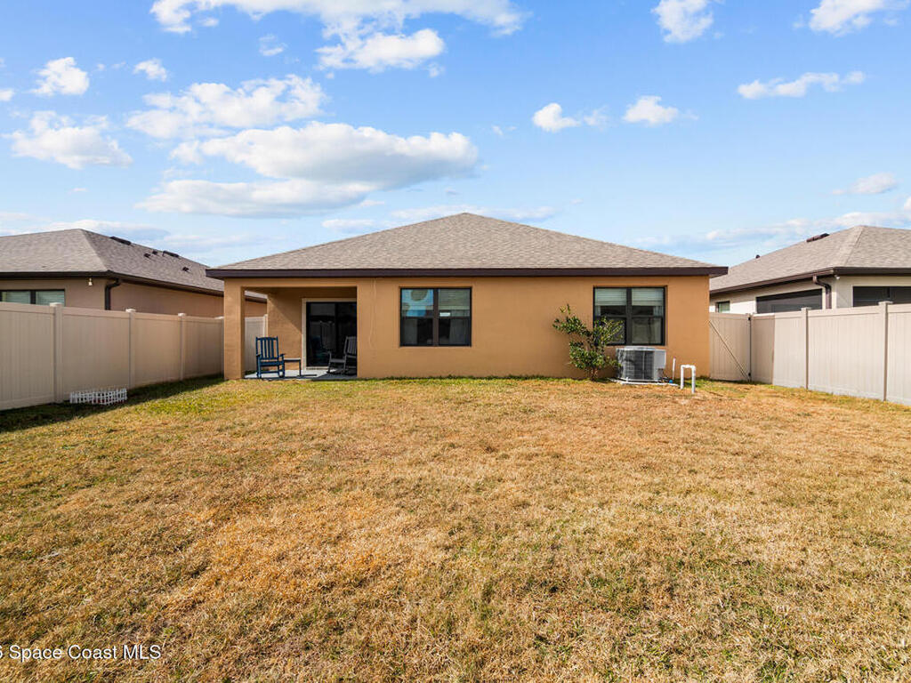 1814 Farmhouse Road, Palm Bay, FL 32909