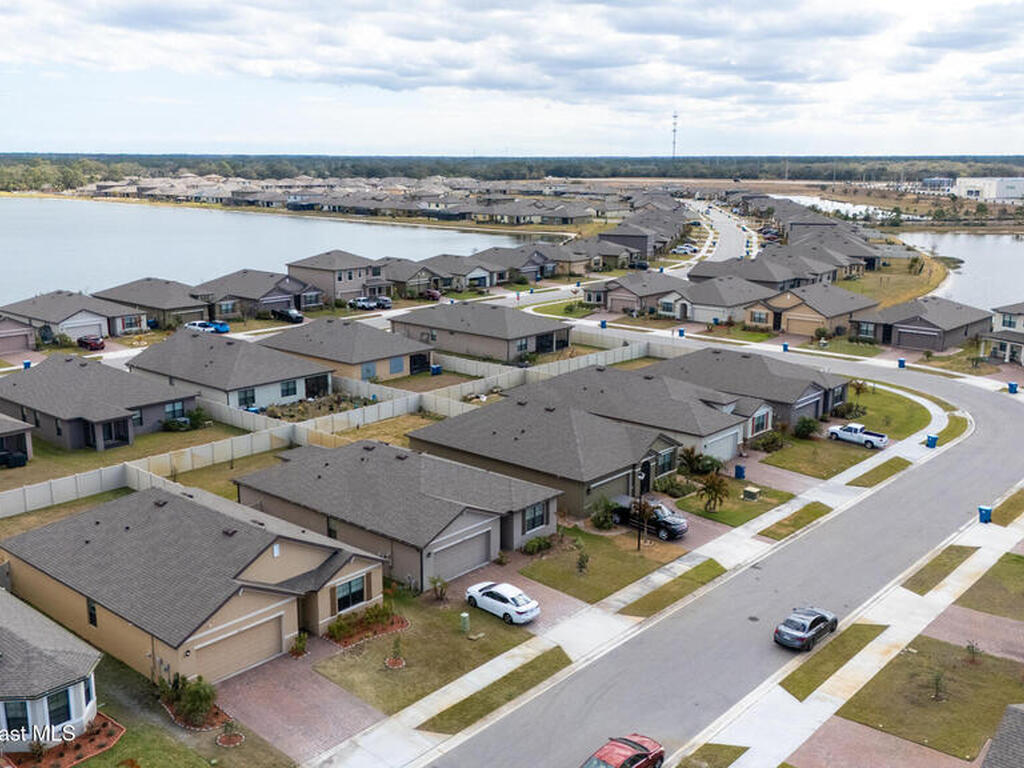 1814 Farmhouse Road, Palm Bay, FL 32909