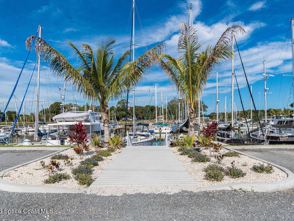 2709 Cutlass Point Lane, Merritt Island, FL 32953