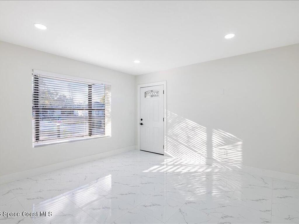 161 SE Celestia Court, Port St. Lucie, FL 34983