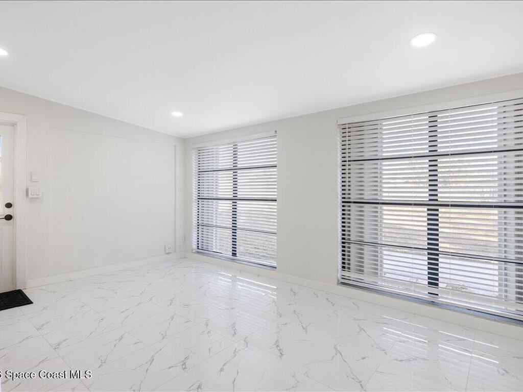 161 SE Celestia Court, Port St. Lucie, FL 34983