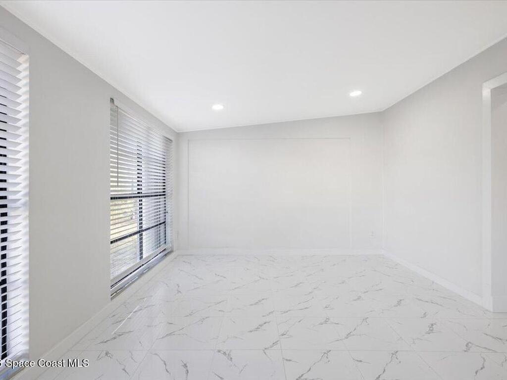 161 SE Celestia Court, Port St. Lucie, FL 34983