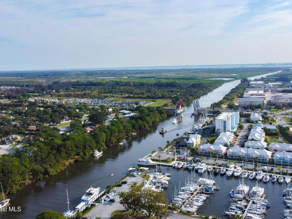 2730 Cutlass Point Lane, Merritt Island, FL 32953