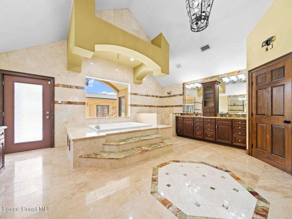 1855 Plantation Circle, Palm Bay, FL 32909