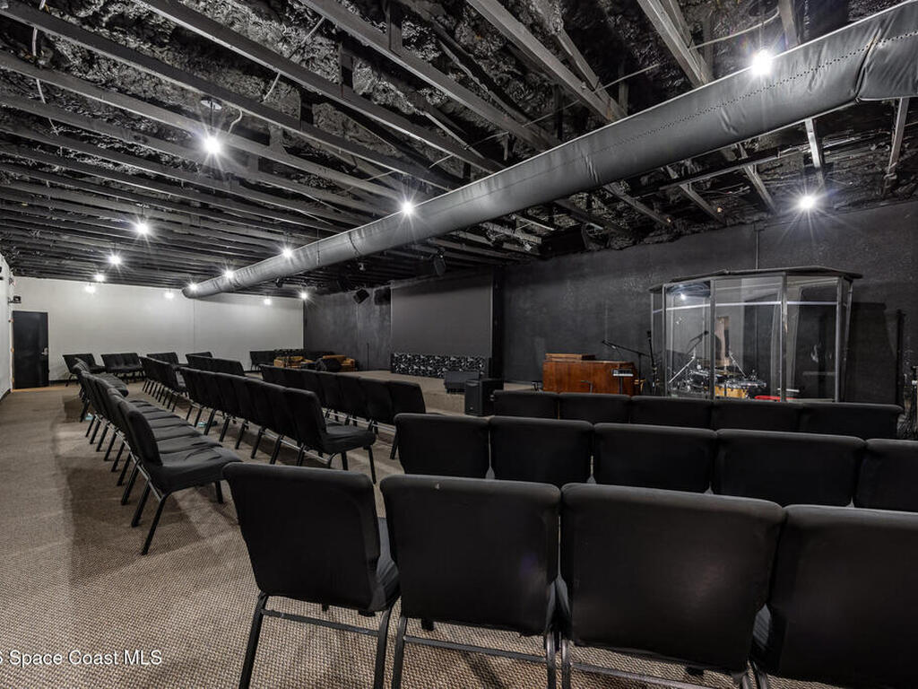 2787 Aurora Road, Melbourne, FL 32935