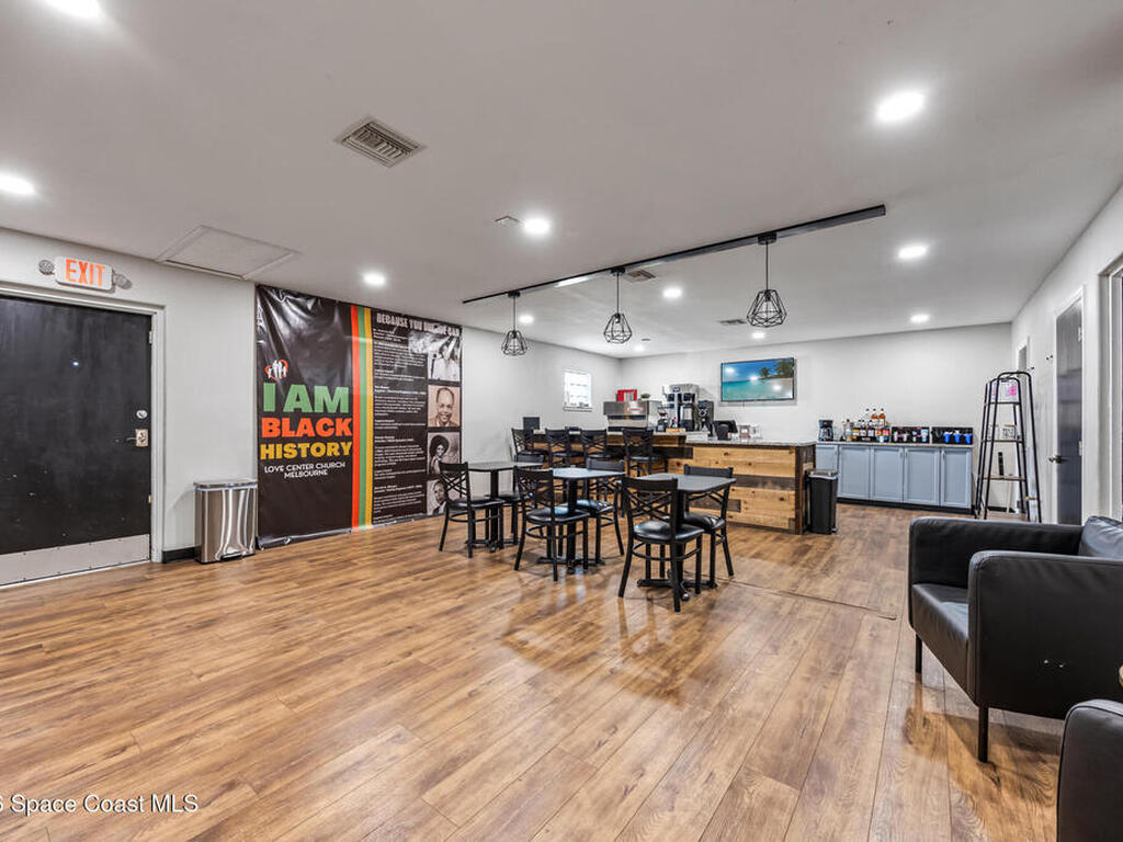 2787 Aurora Road, Melbourne, FL 32935