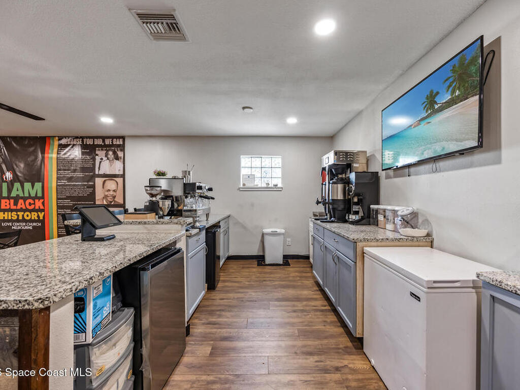 2787 Aurora Road, Melbourne, FL 32935