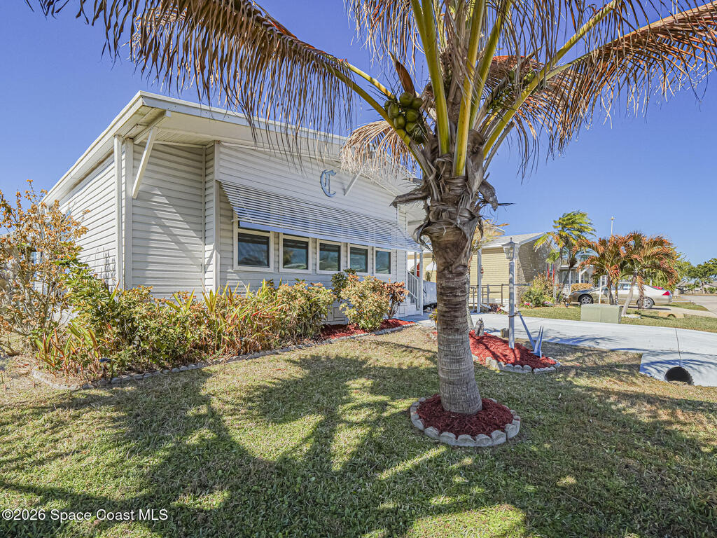 7566 Montauk Avenue, Micco, FL 32976