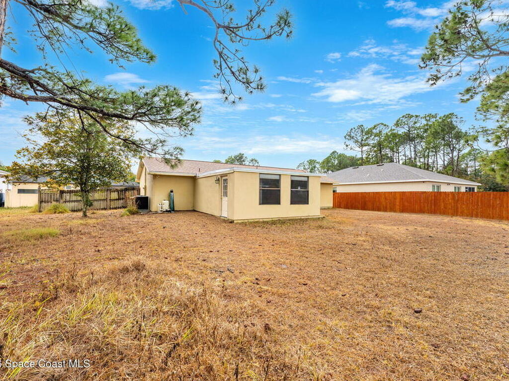 215 Hagerstown Street, Palm Bay, FL 32908