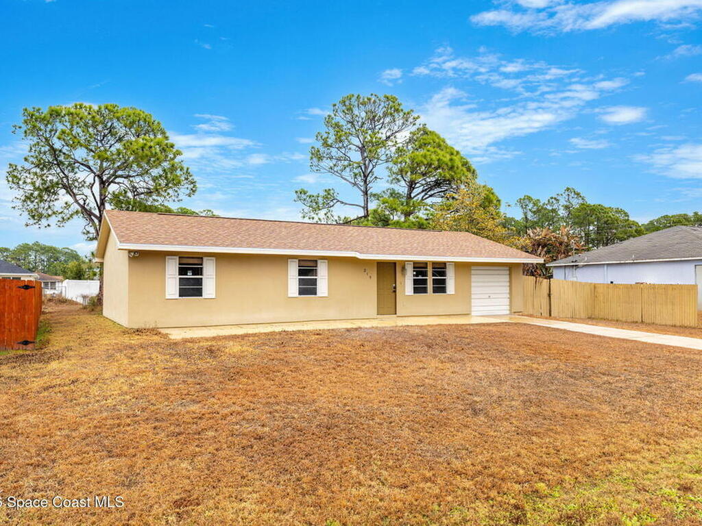 215 Hagerstown Street, Palm Bay, FL 32908