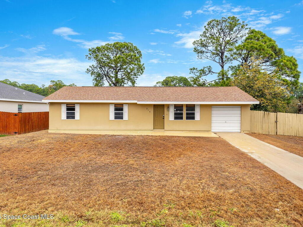 215 Hagerstown Street, Palm Bay, FL 32908