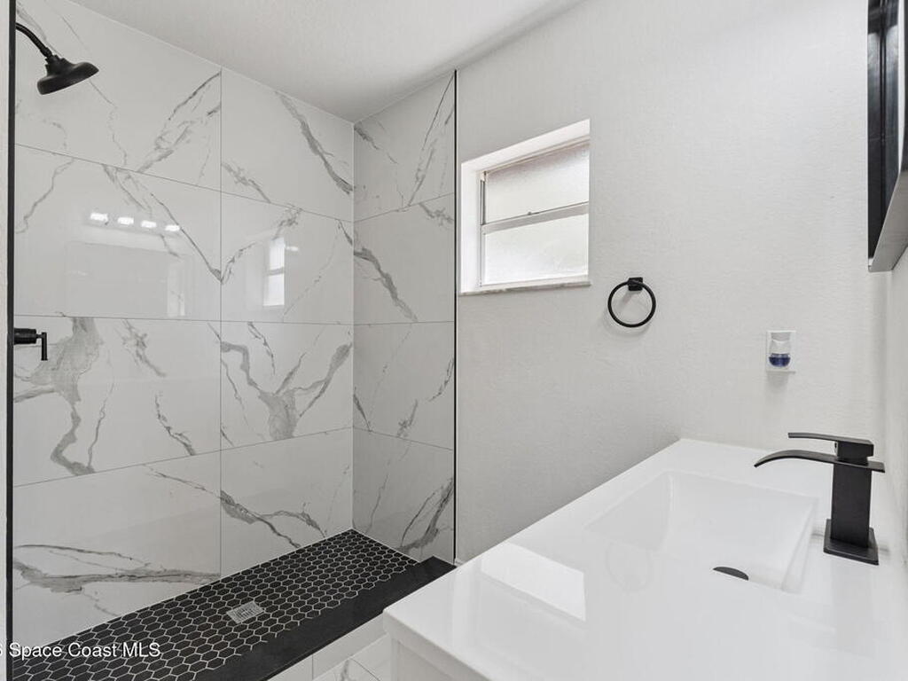 2665 Myrtle Avenue, Mims, FL 32754