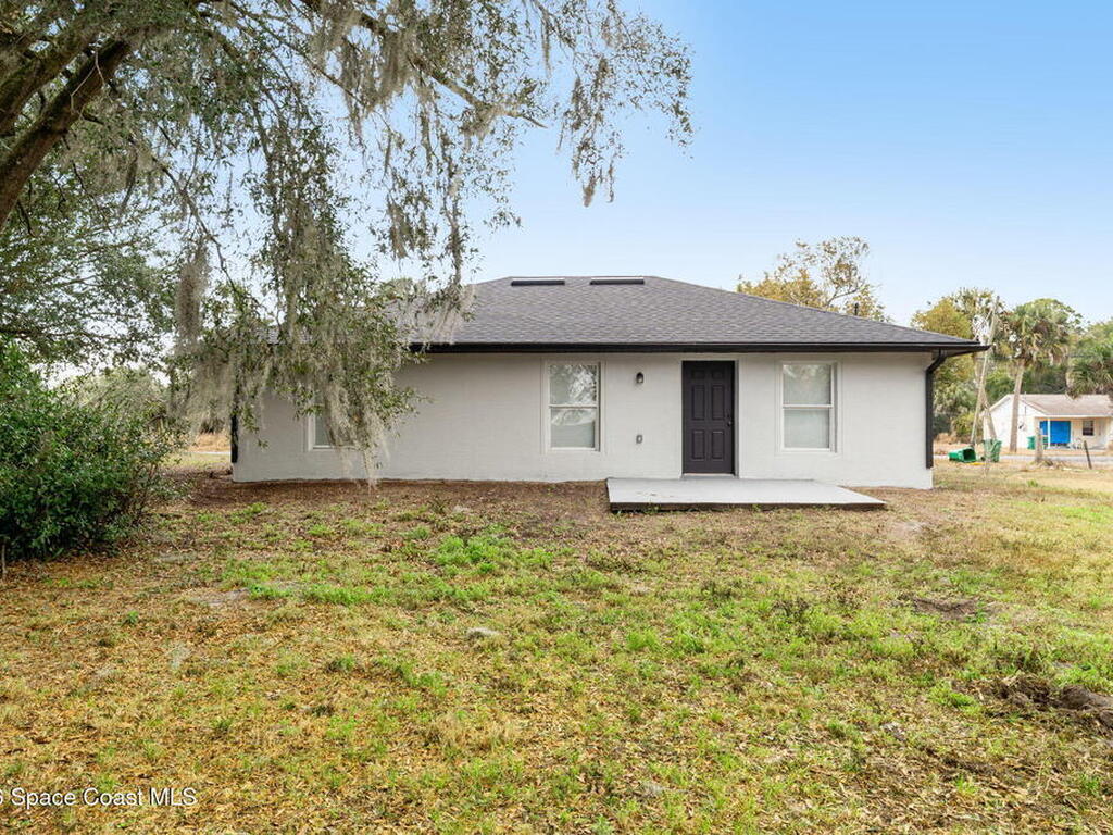 2665 Myrtle Avenue, Mims, FL 32754